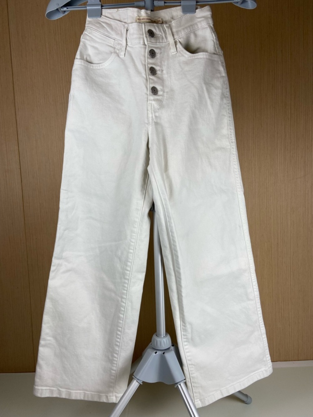 Levi’s White High Rise Button Fly Wide Leg Women’s Jeans W24 L27 Cropped